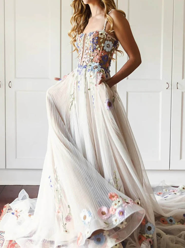Floral Appliqued Wedding Dress,Destination Bridal Gown,WD2510031437, Ivory / US16W Floral Appliqued Wedding Dress,Destination Bridal Gown,WD2510031437, Ivory / US16W