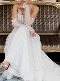 Luxurious Lace Wedding Dress,Fit And Flare Bridal Dress With Matching Gloves,WS25103108
