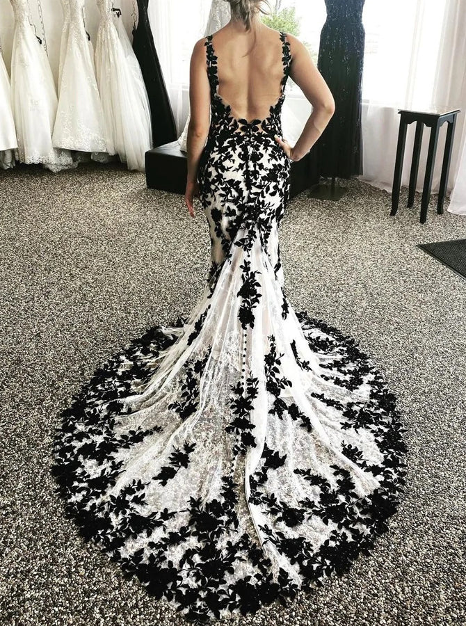 black wedding dress lace White Nude Tulle A-line Ideal for gothic brides Black Sweetheart Long Sleeves Lace
